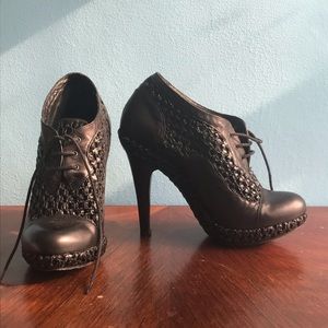 CATHERINE MALANDRINO Lace-up Oxford Heels